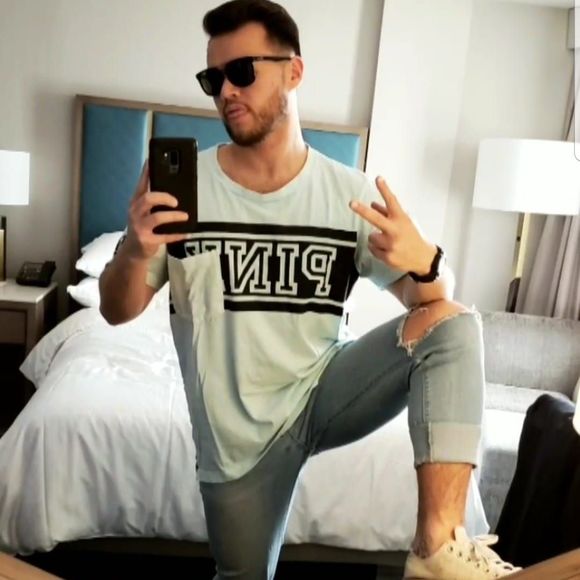 Meet your Posher, Jonathan - Picture 1 of 1